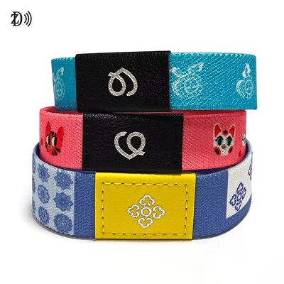 دستبند مچ بند الاستیک سفارشی RFID 13.56MHz NFC مواد لاستیکی بادوام با الاستیک پلی استر برای کنترل دسترسی