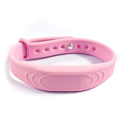 عمده فروشی لوگو رنگ سفارشی NFC NTAG 213 مچ بند NFC MINI برچسب بلیط نرم RFID دستبند سیلیکونی برای شناسه رویداد نقطه